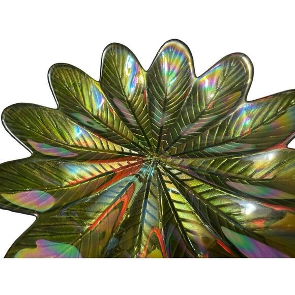 Carnival Glass Green Iridescent Leaf Salad Luncheon Plates Set Of 4 VINTAGE - Picture 3 of 12